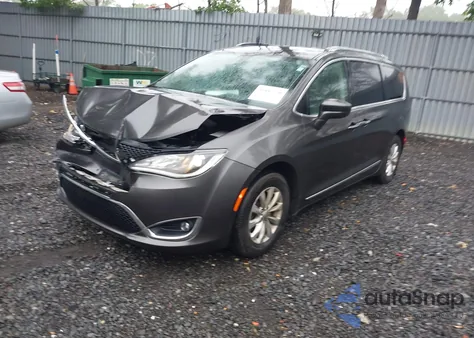 2019 Chrysler Pacifica Touring L from USA, damaged, VIN 2C4RC1BG1KR651984
